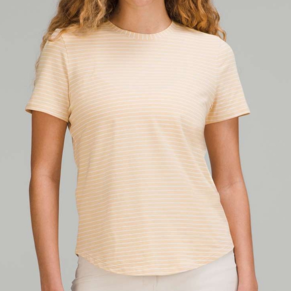NWT Lululemon love crew t shirt